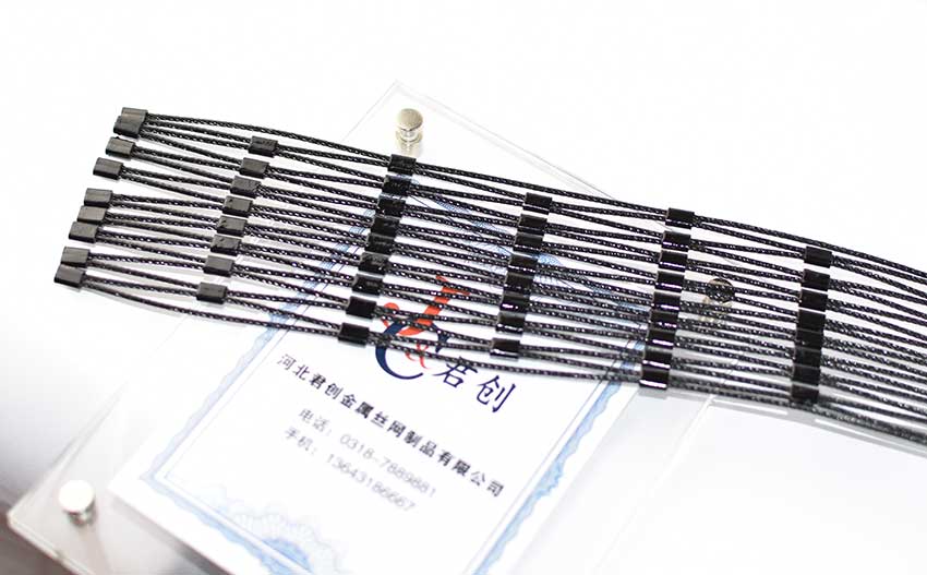 黑色不銹鋼繩網(wǎng)